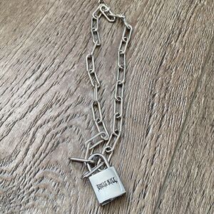 Dolls Kill Logo Padlock & Chain Choker Chunky Silver Tone  Necklace w Key